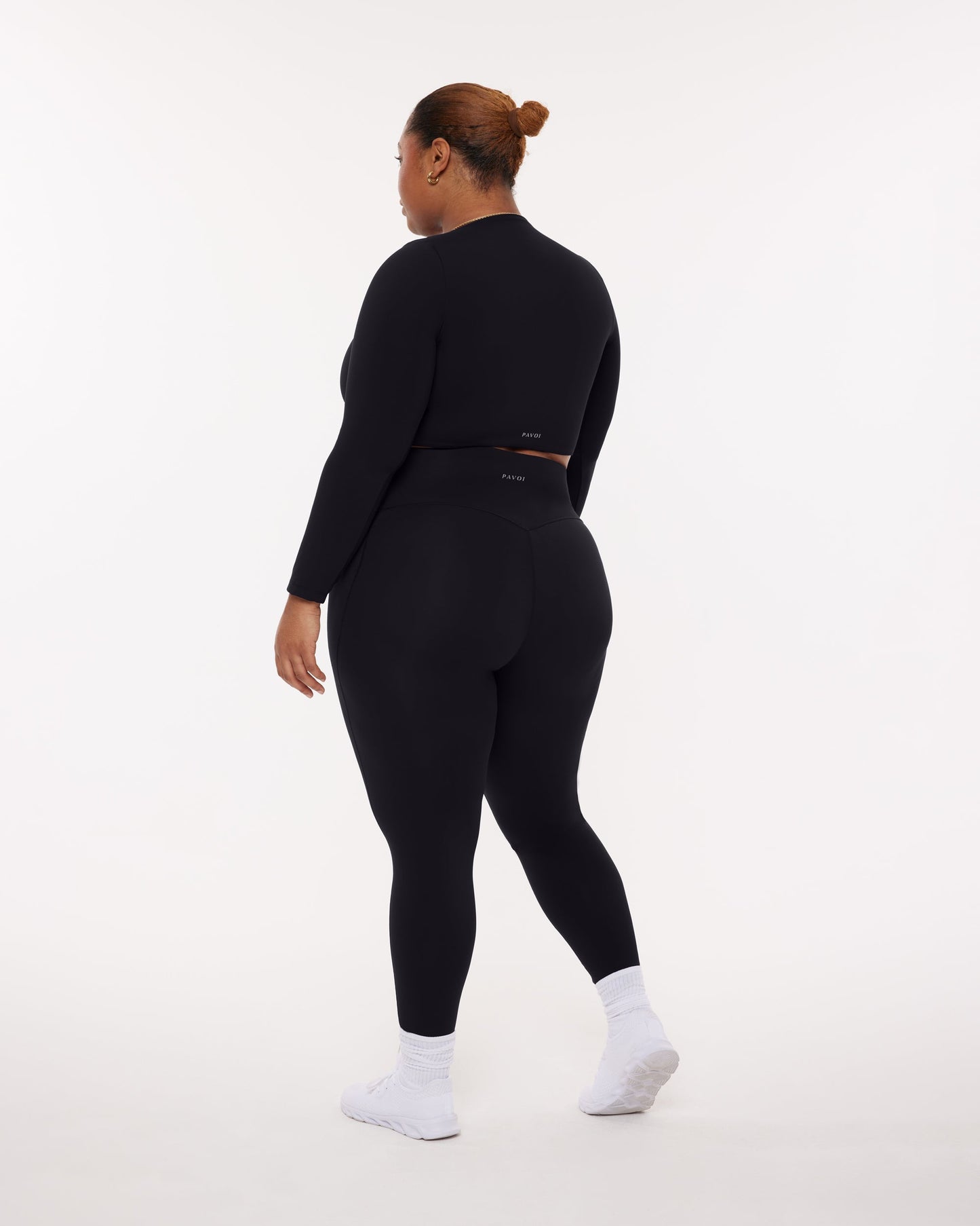 Medium-Impact Long Sleeve Workout Crop Top