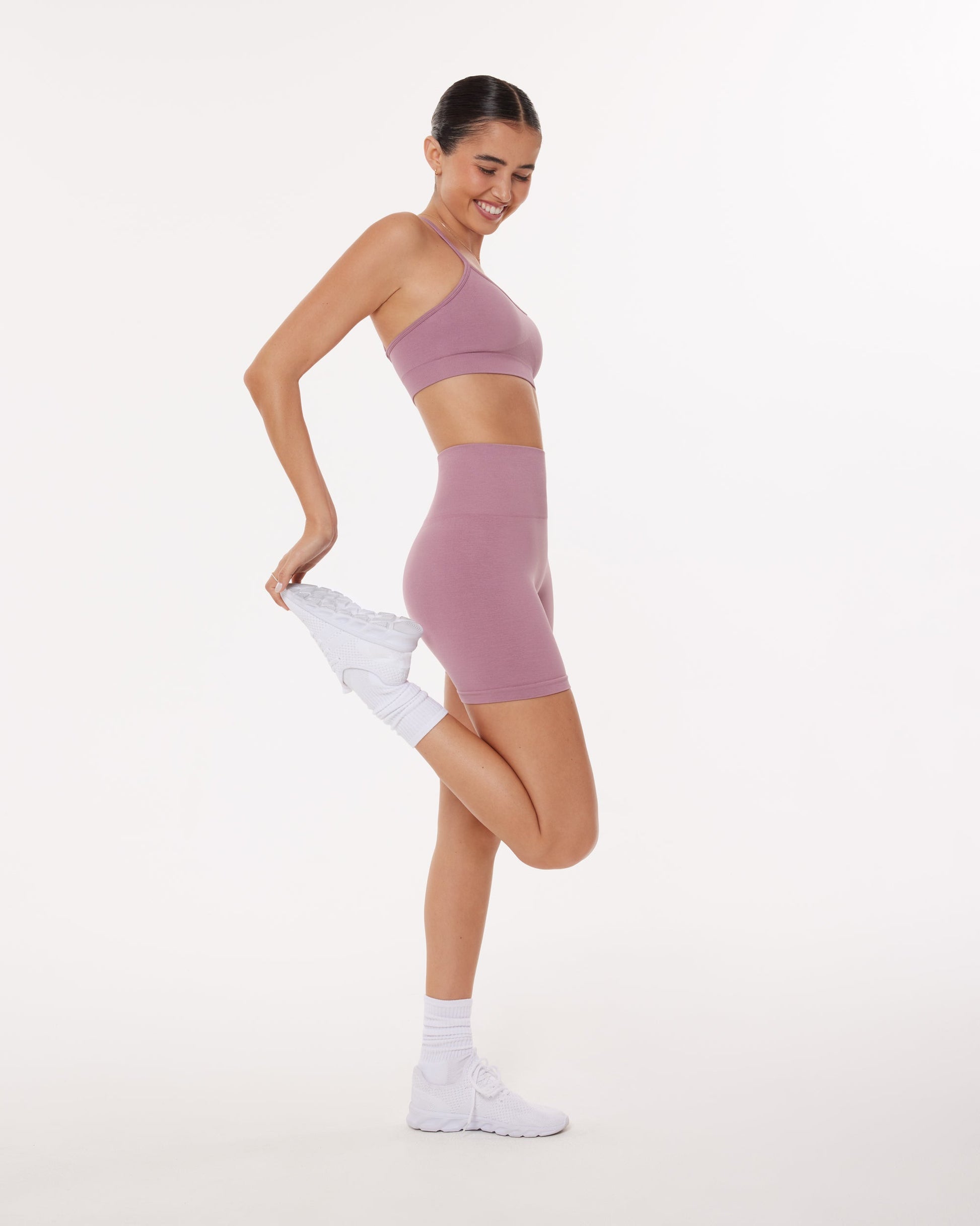 Seamless High-Waisted 4.5" Butt Lifting Biker Shorts
