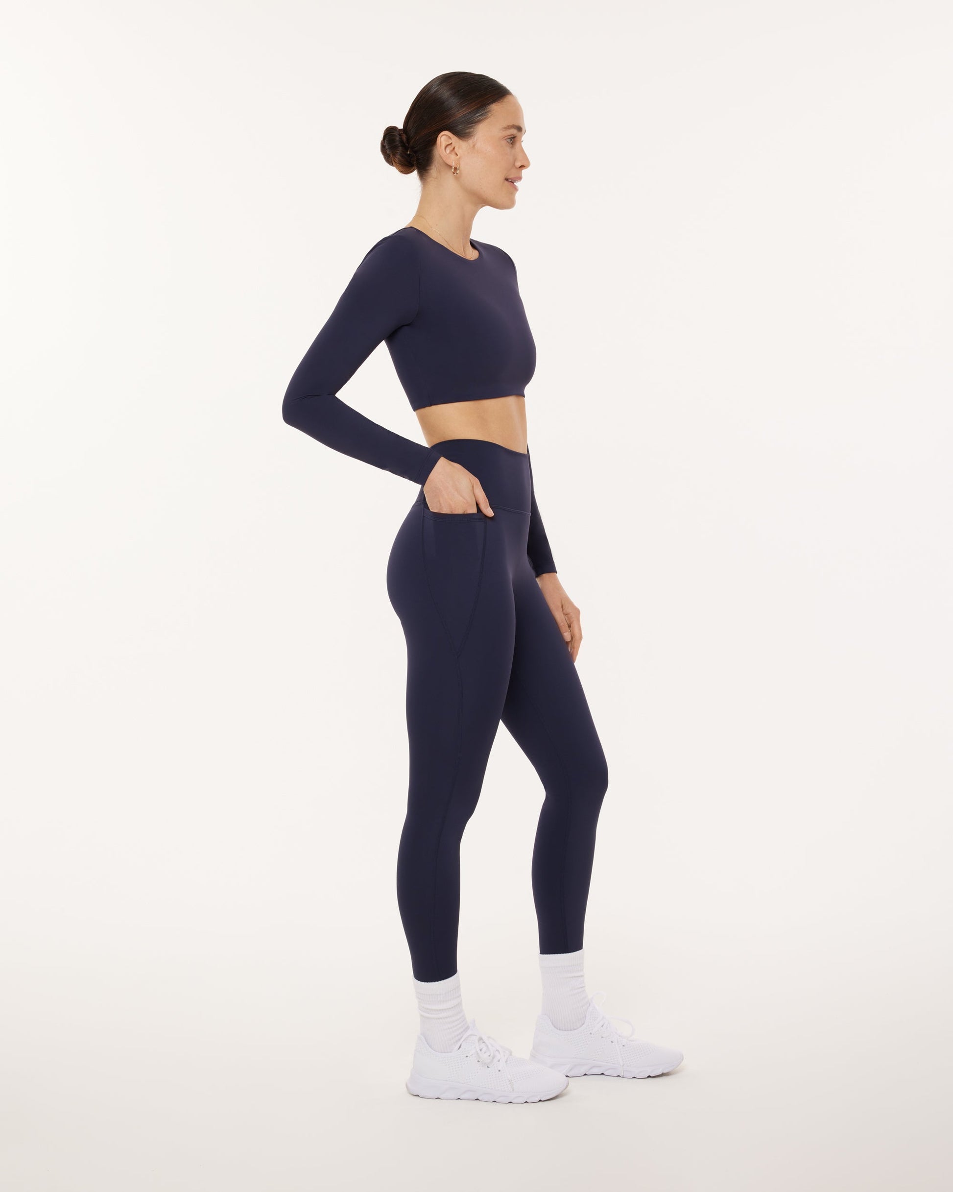 Medium-Impact Long Sleeve Workout Crop Top