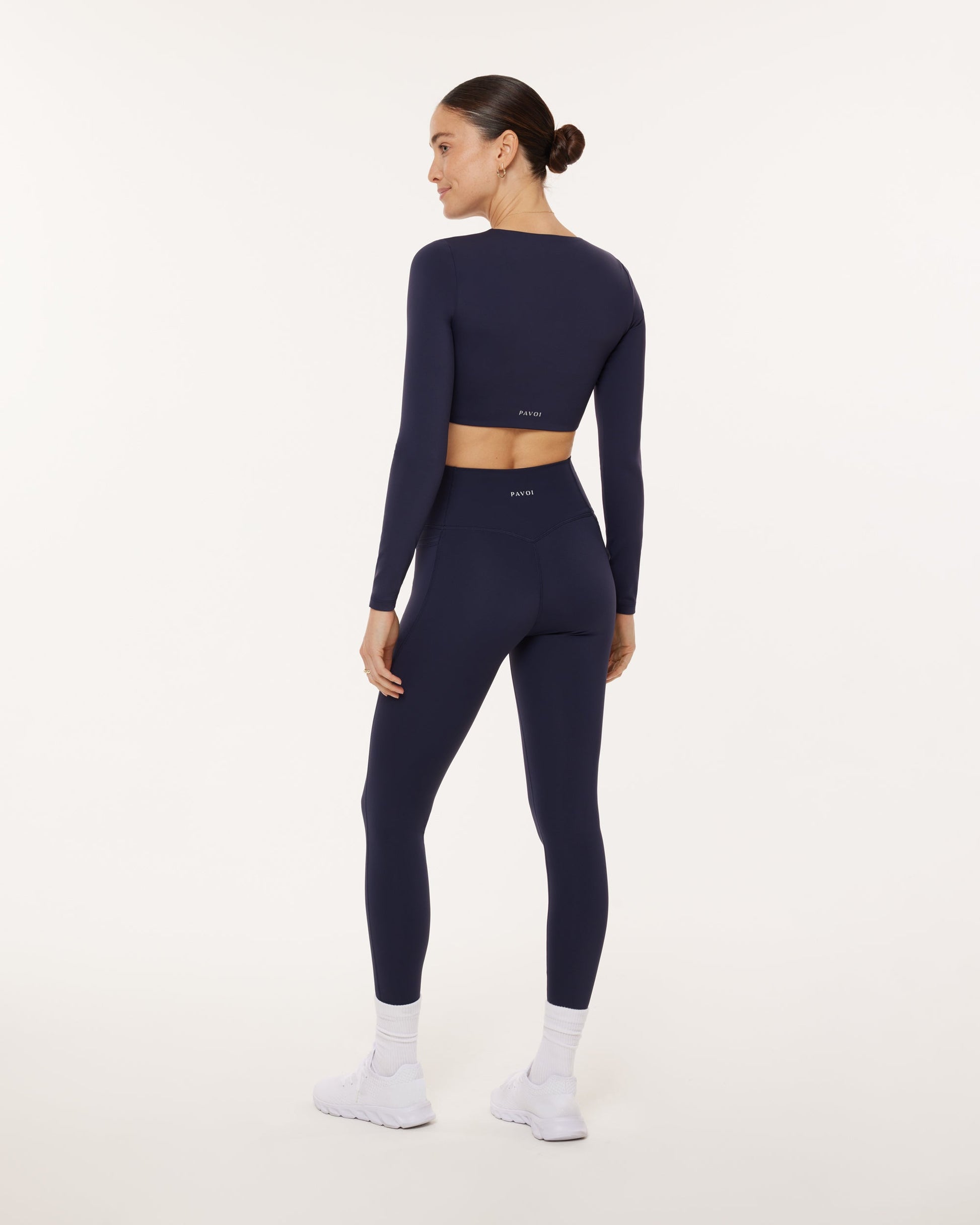 Medium-Impact Long Sleeve Workout Crop Top
