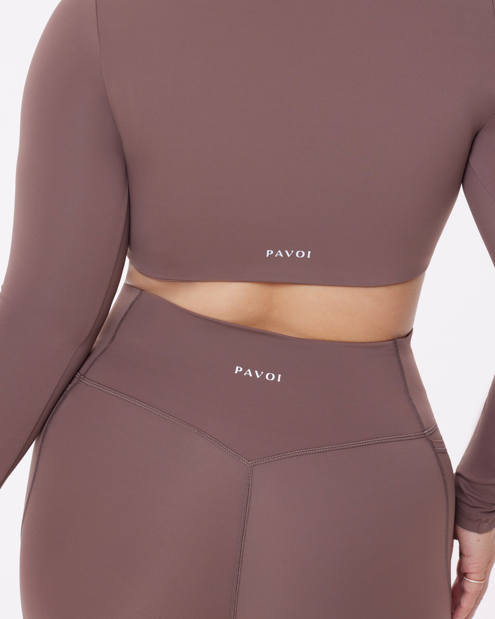 Medium-Impact Long Sleeve Workout Crop Top