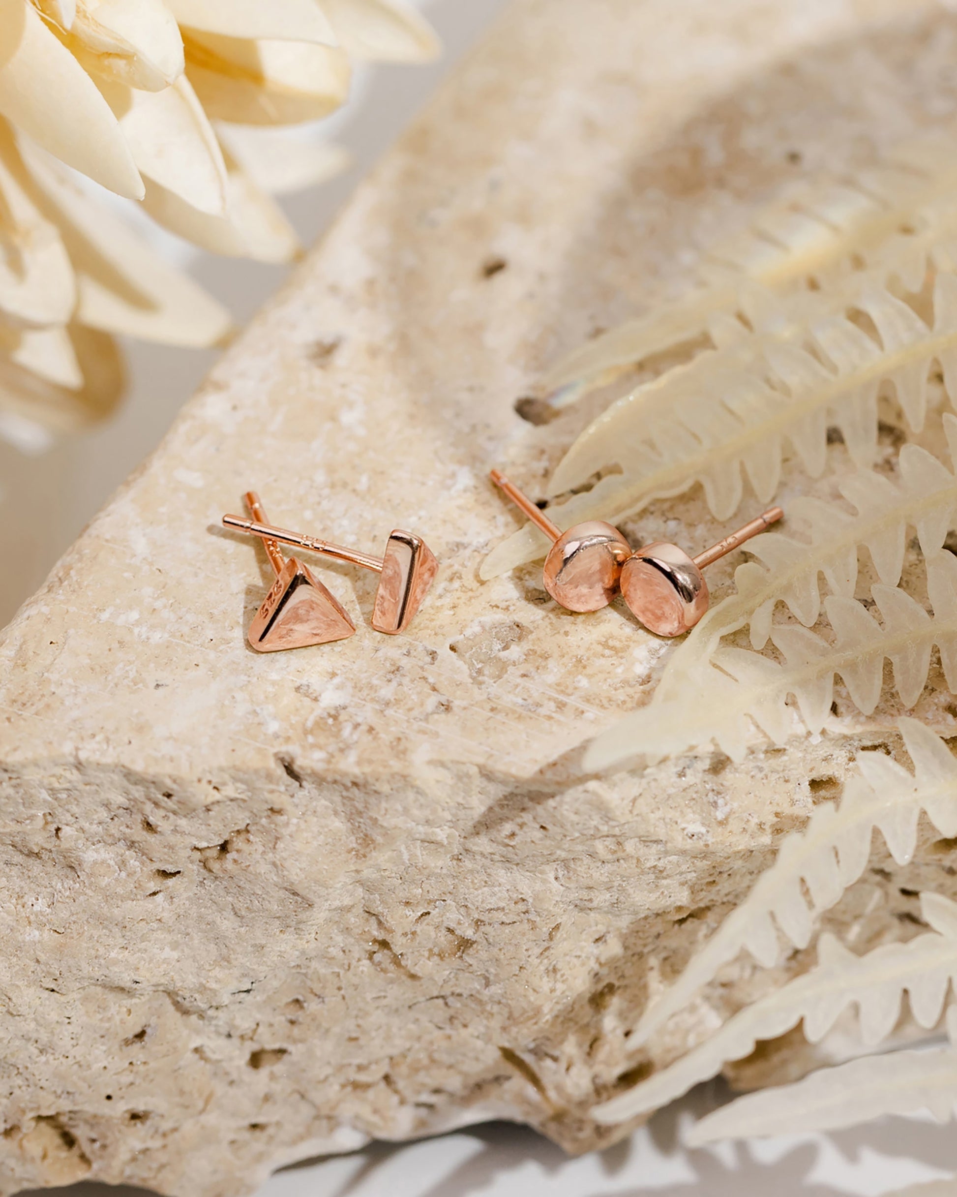 Disc Studs