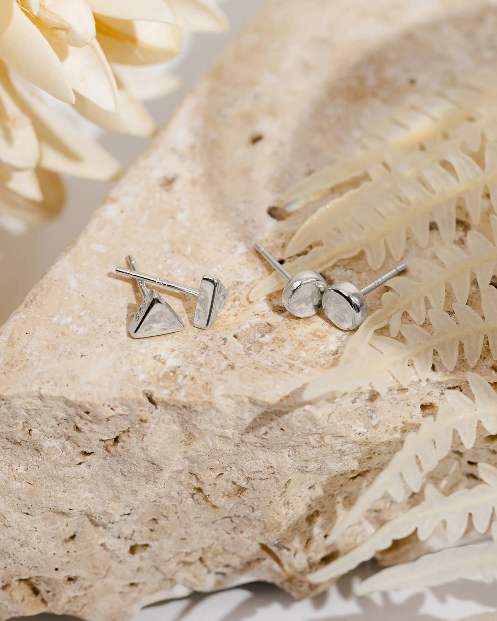 Disc Studs