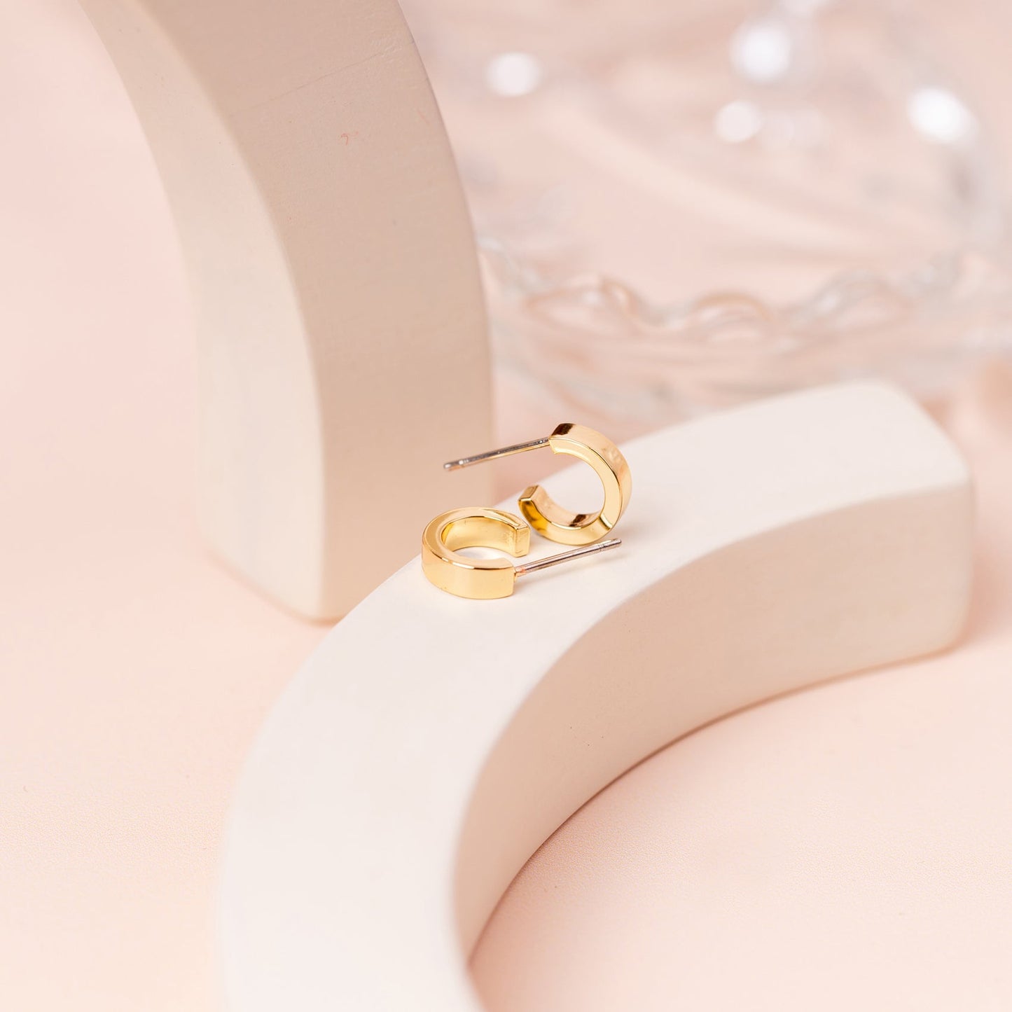 Small Squared Edge Hoops