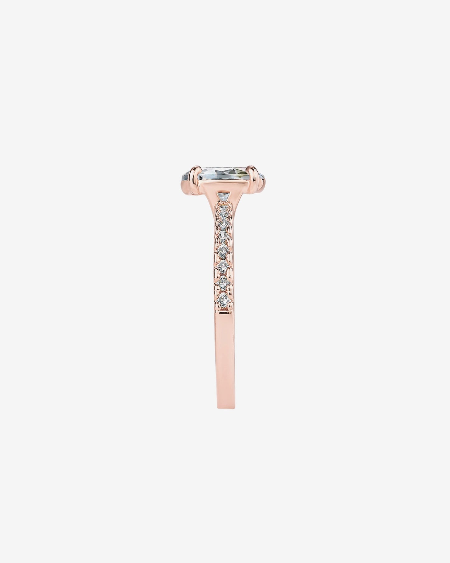 Azira Oval Ring