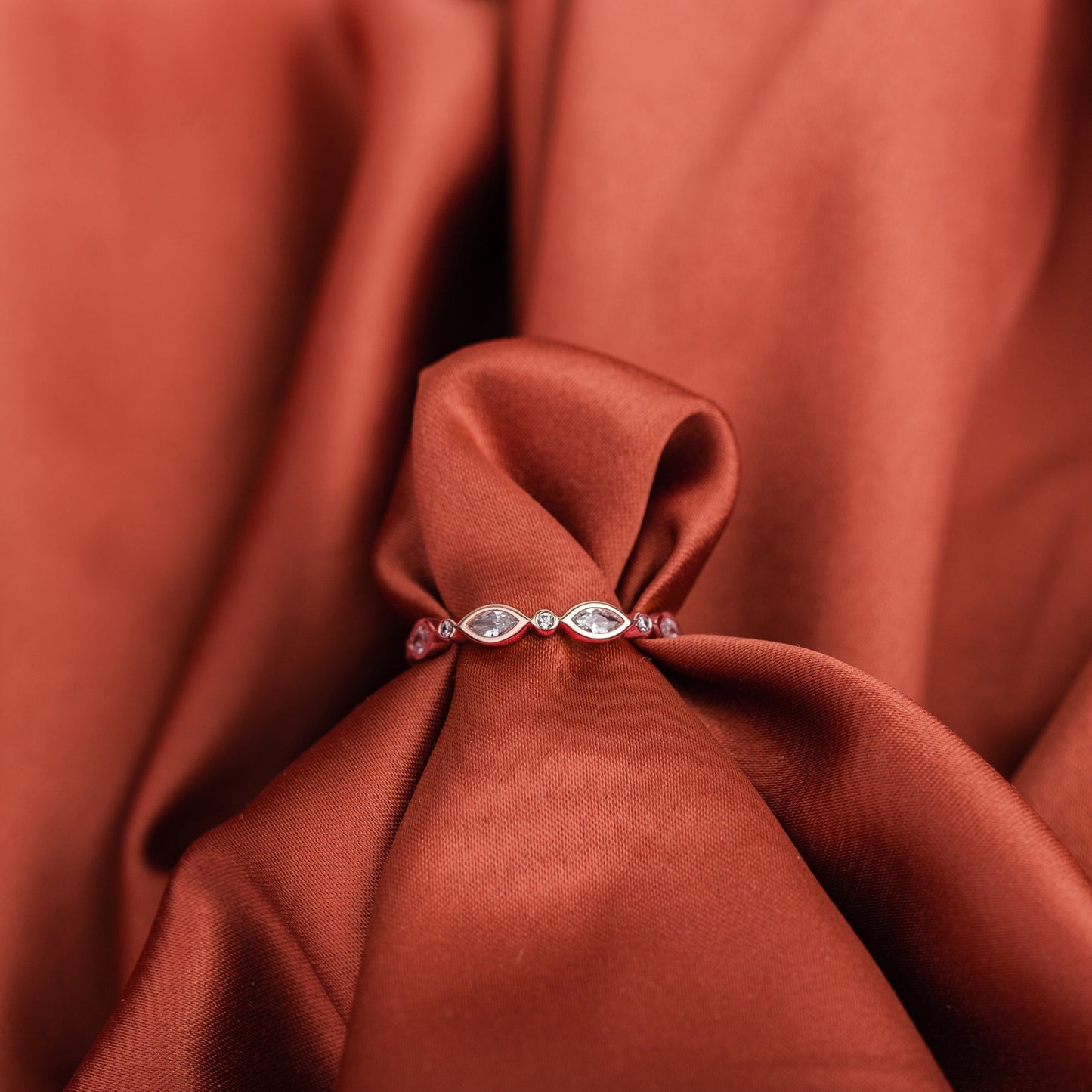 Vrai Stacking Ring