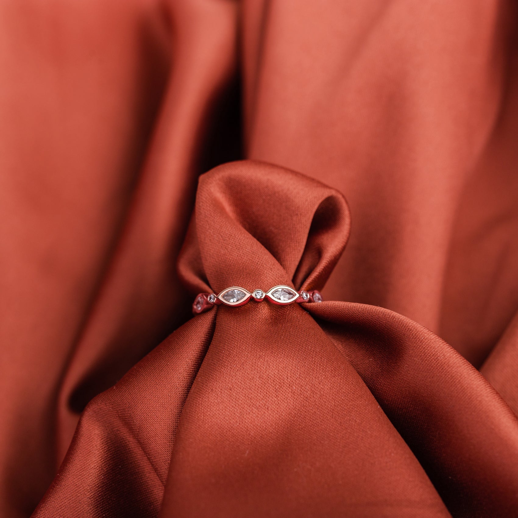 Vrai Stacking Ring