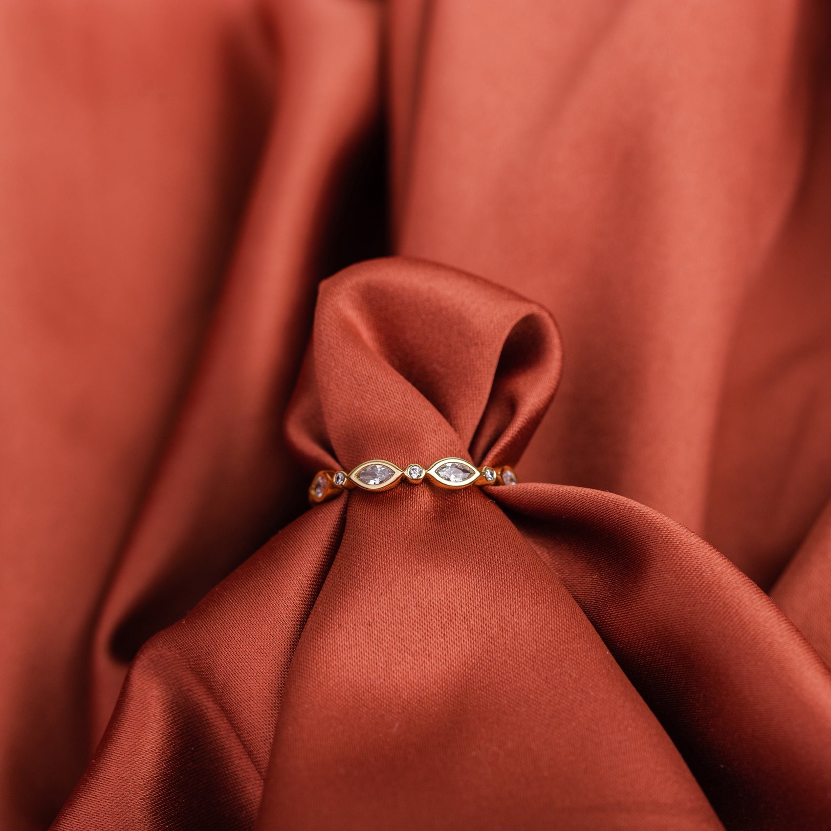 Vrai Stacking Ring