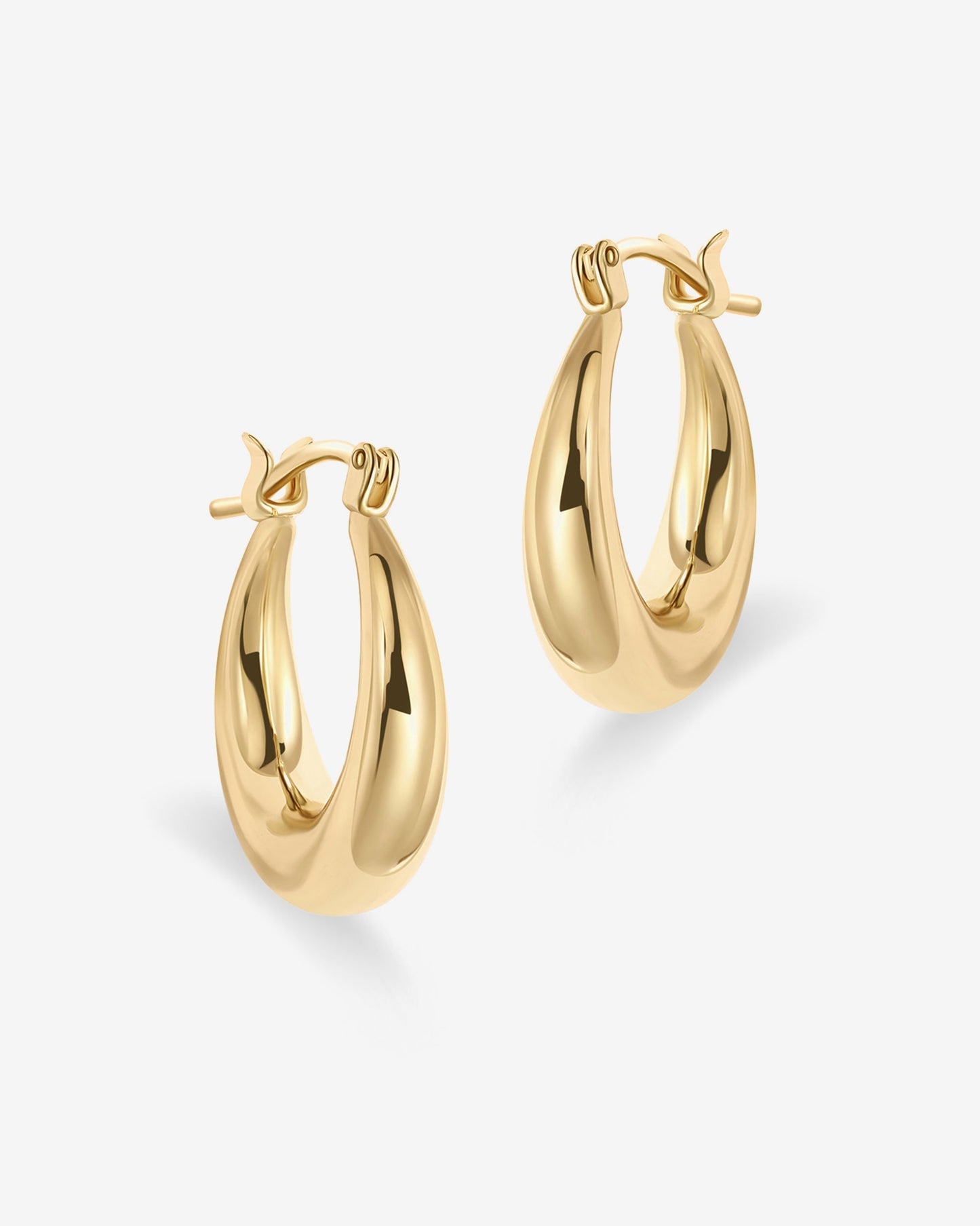 Luisa Hoops