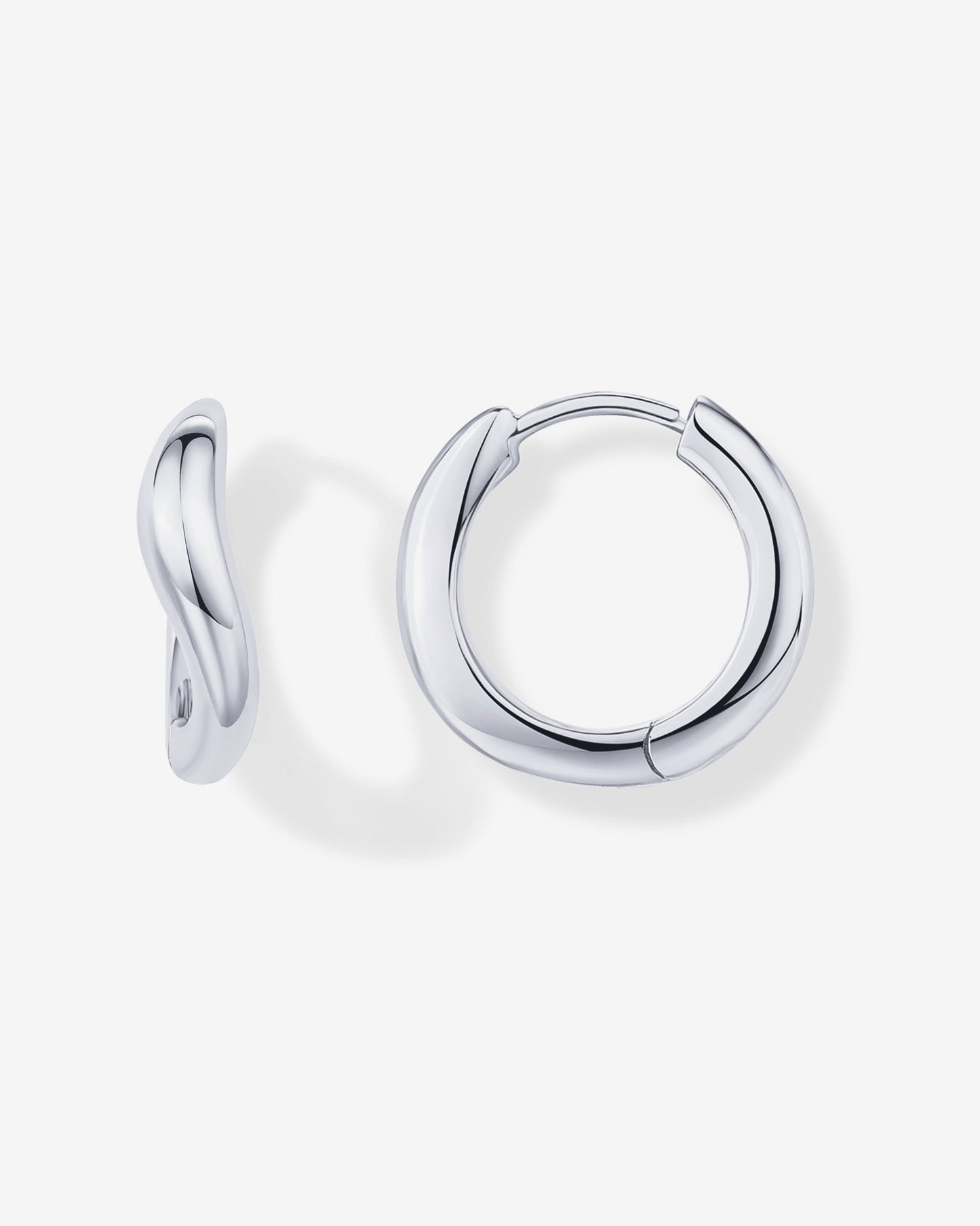 Mar Wavy Hoops