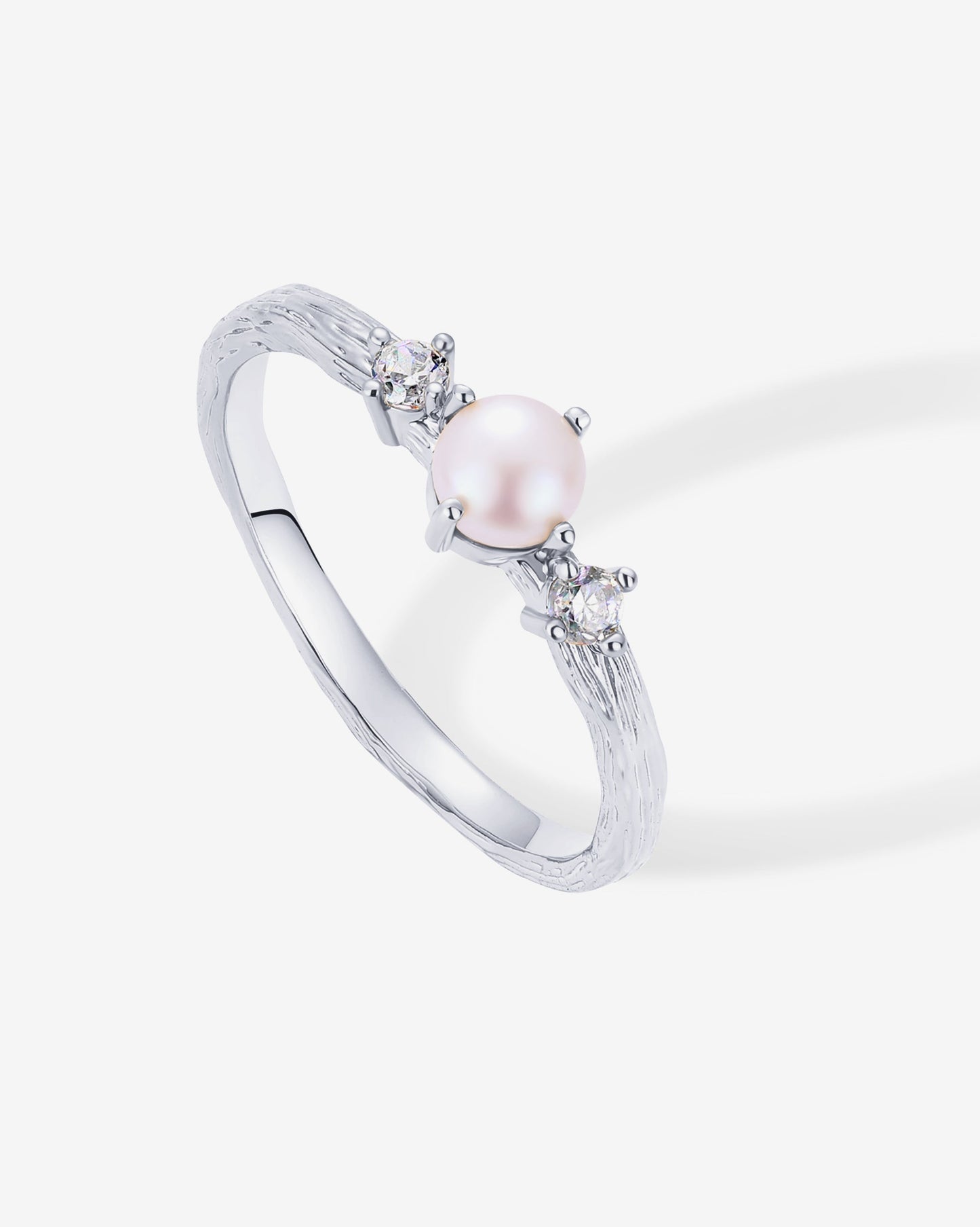 Pearl Hammered Ring