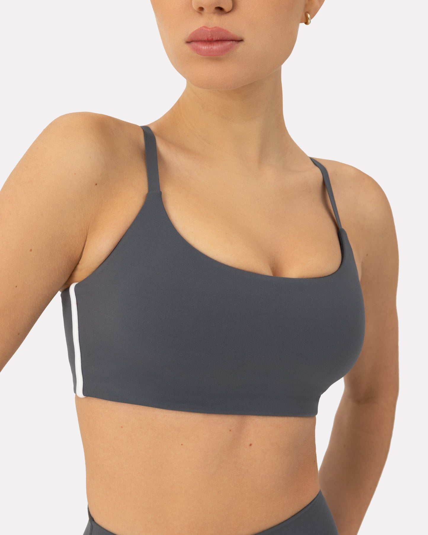 Athleisure Contrast Scoop Medium-Support Sports Bra