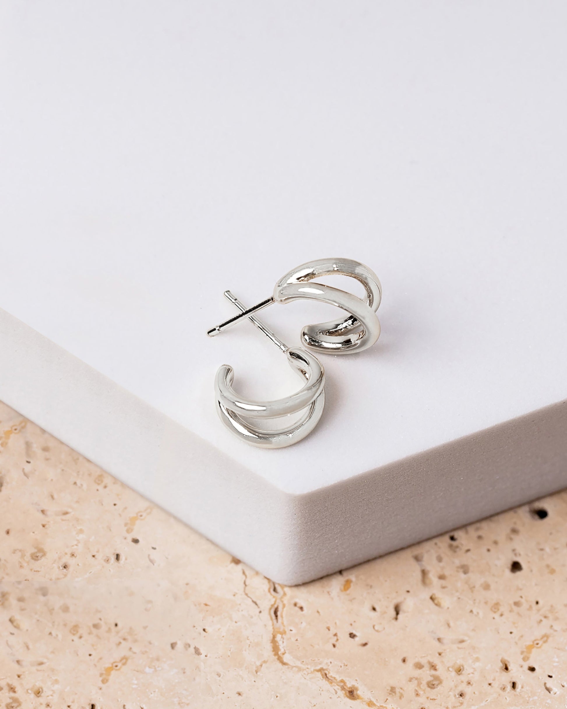 Mia Hoops