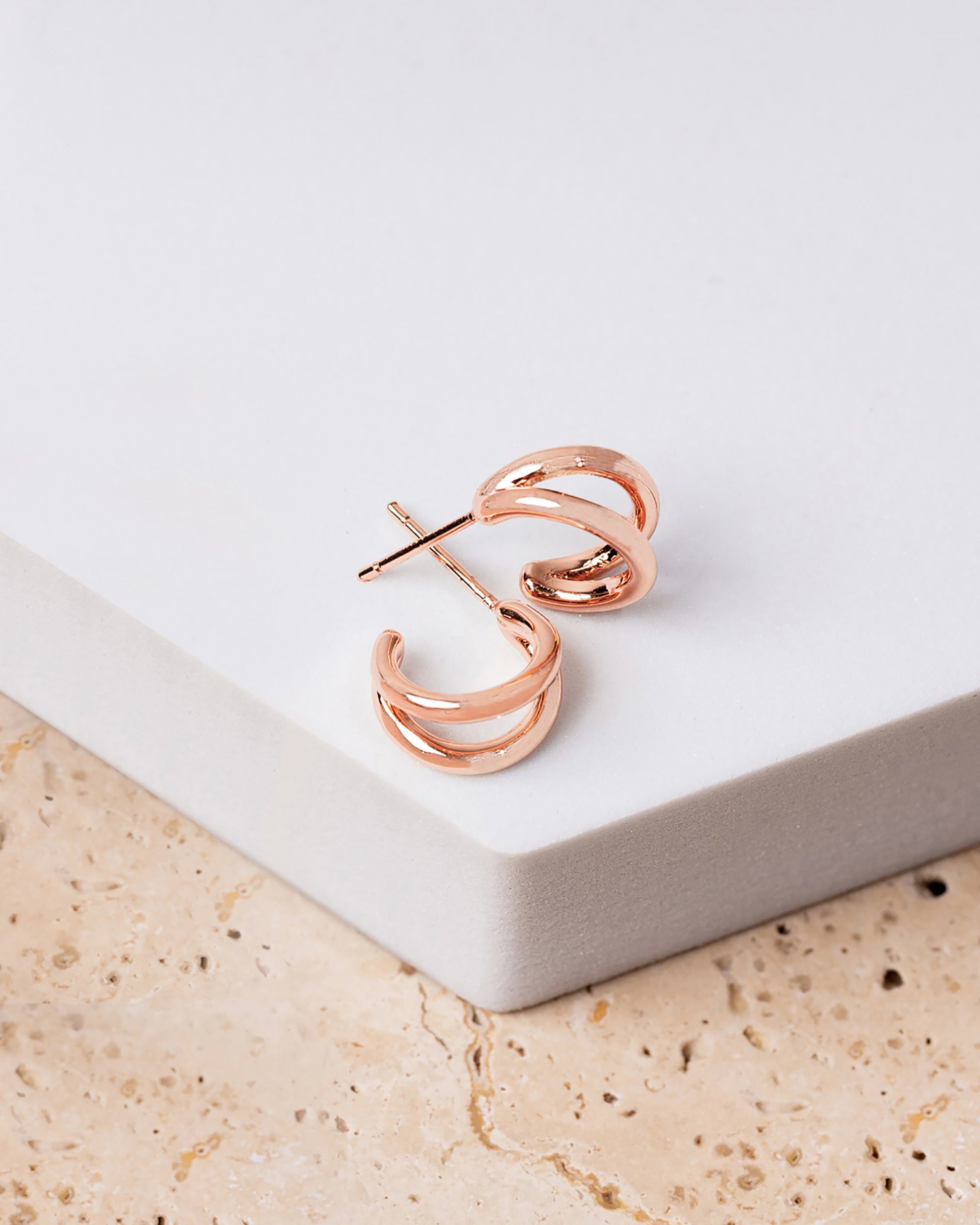 Mia Hoops