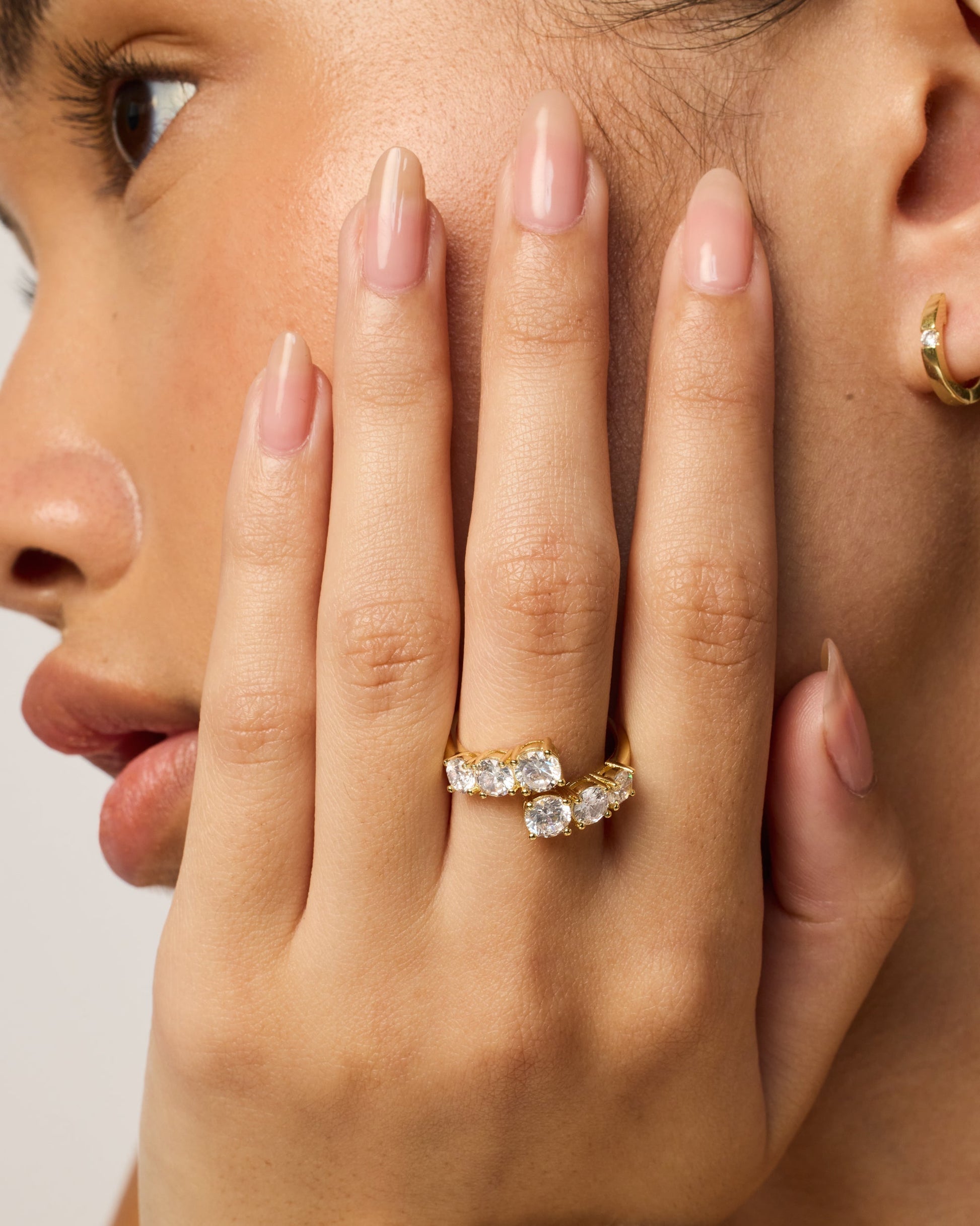 Nut Crossover Chunky Ring