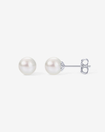 Round White Freshwater Cultured Pearl Earrings